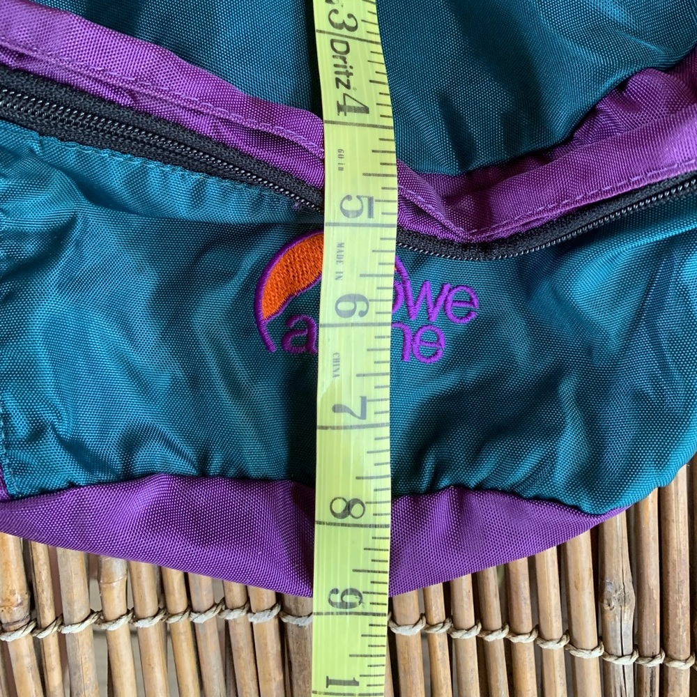 Vintage Lowe Alpine Crossbody/ Fanny Pack - Picture 8 of 10